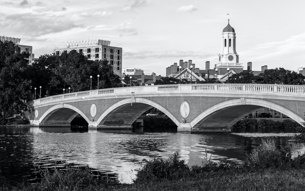 Harvard bridge